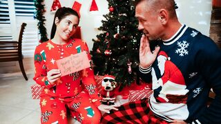 Unwrap Me Stepdaddy - Peter Fitzwell, Theodora Day (2025-12-26) Сover